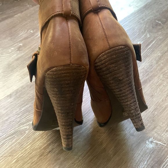 SOLD! Aldo pull on booties size 37 preloved ❤️ - Picture 11 of 16